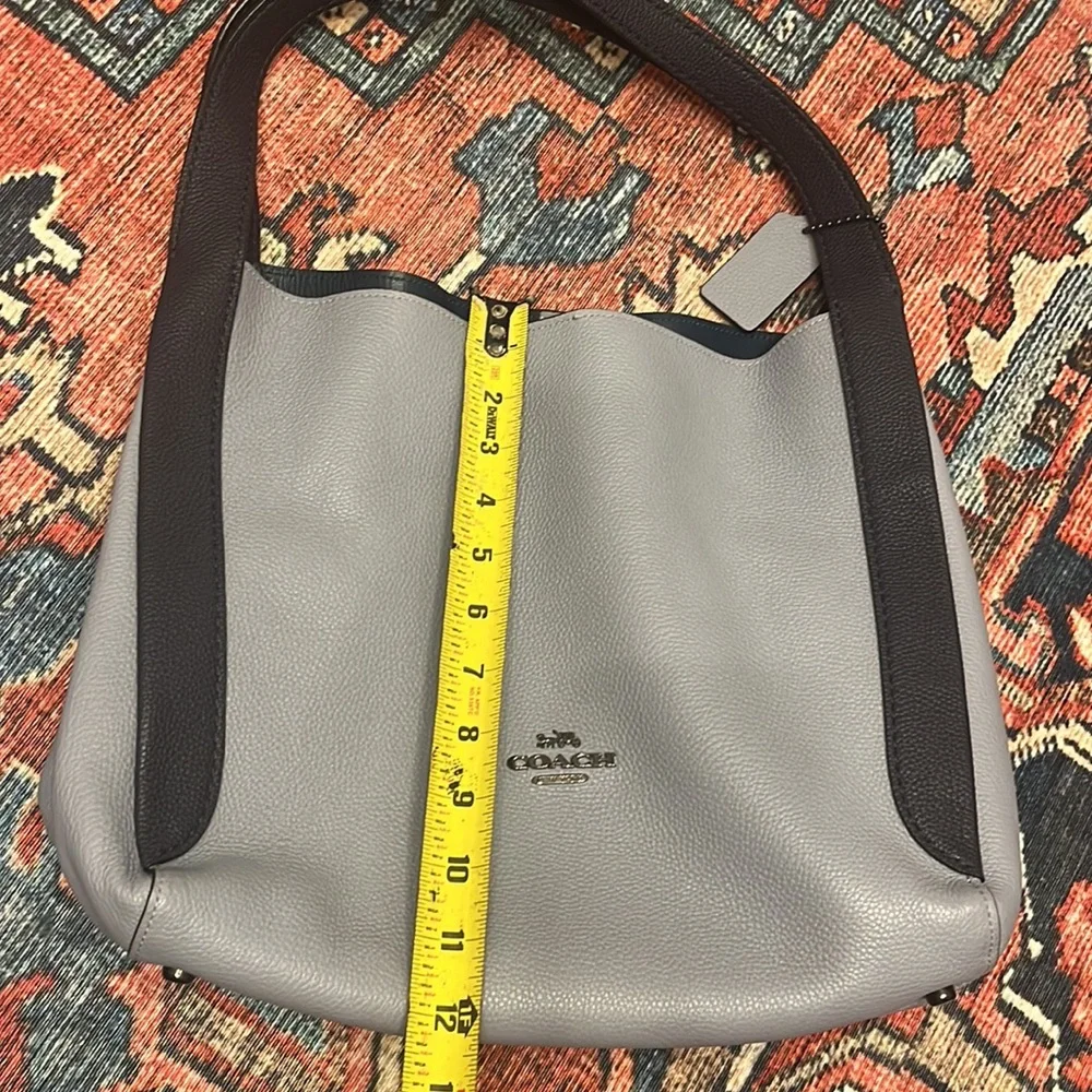 Coach Hadley Hobo 21